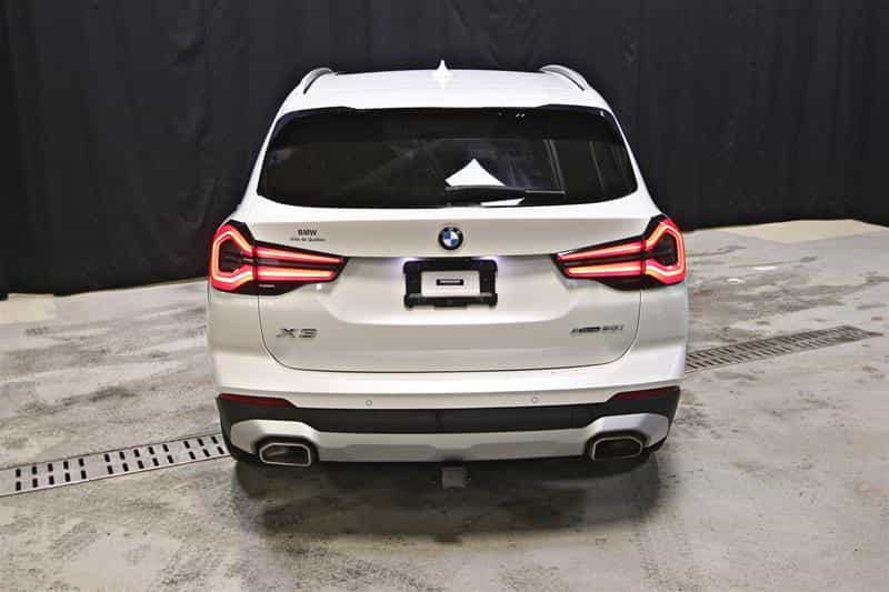 2022 BMW X3 xDrive30i - Image 7