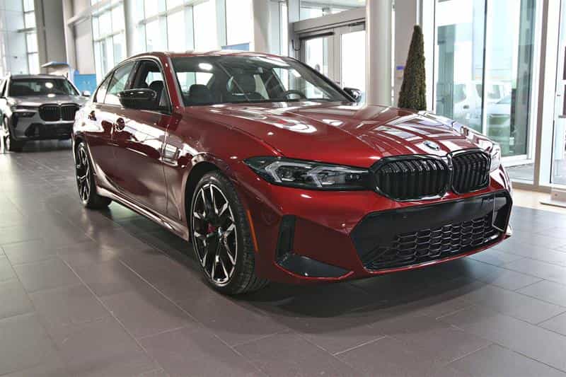 Image 4 BMW 330i xDrive Sedan 2026