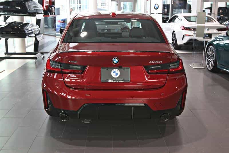 Image 6 BMW 330i xDrive Sedan 2026