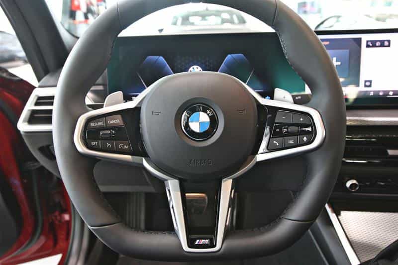 Image 12 BMW 330i xDrive Sedan 2026