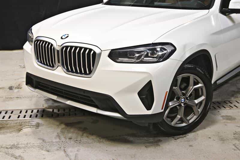2023 BMW X3 xDrive30i - Image 2