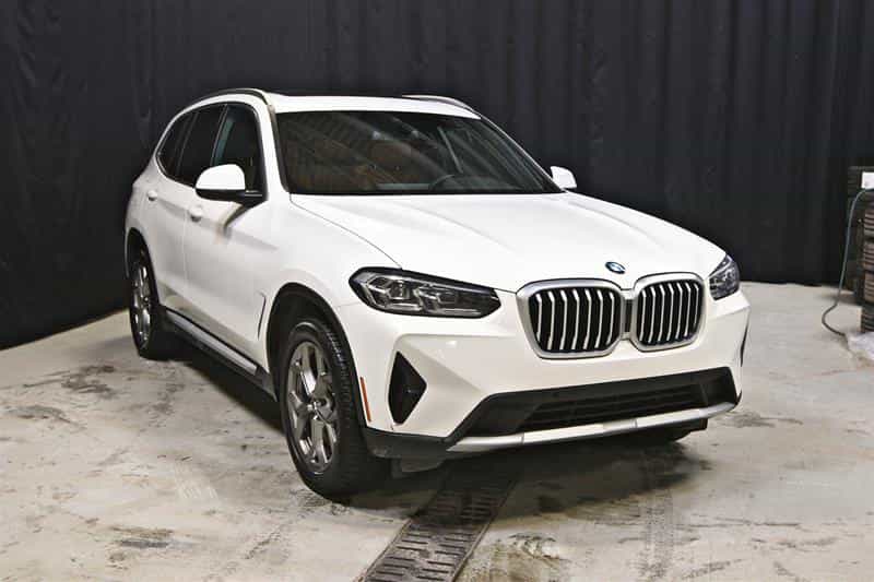 2023 BMW X3 xDrive30i - Image 4