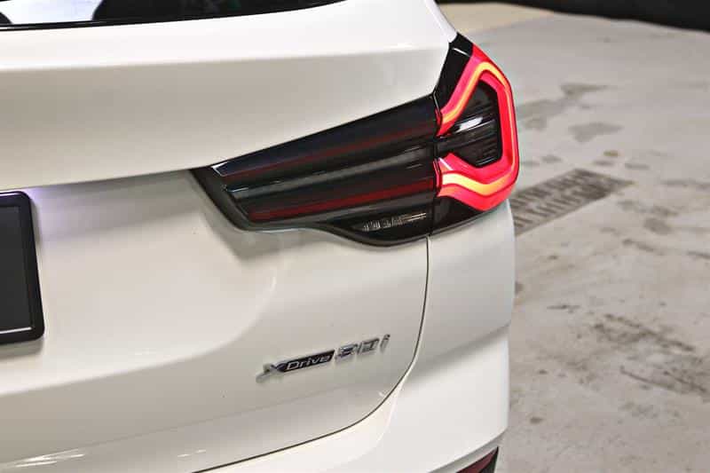 2023 BMW X3 xDrive30i - Image 8