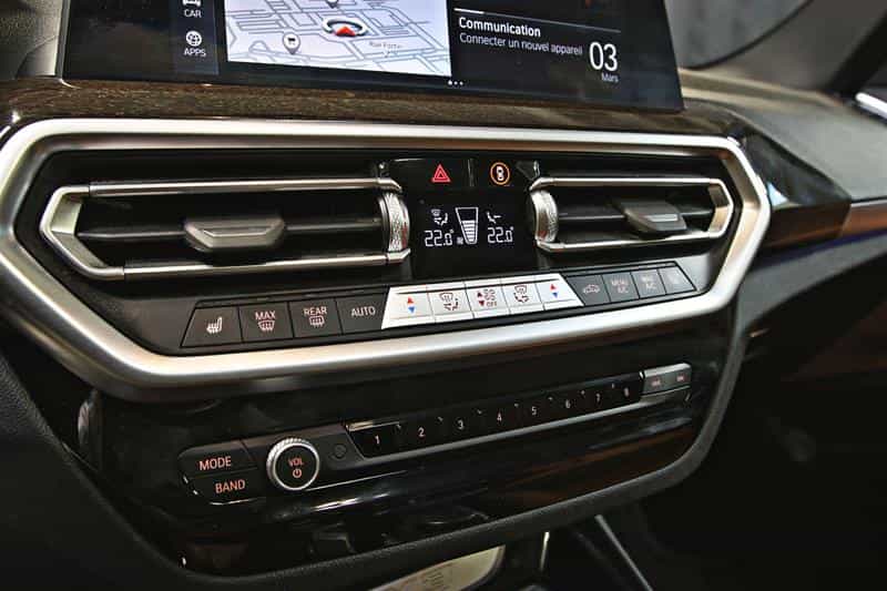 2023 BMW X3 xDrive30i - Image 13