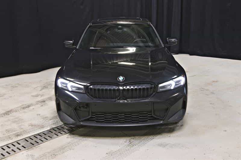 Image 3 BMW 3 Series xDrive Sedan 2025
