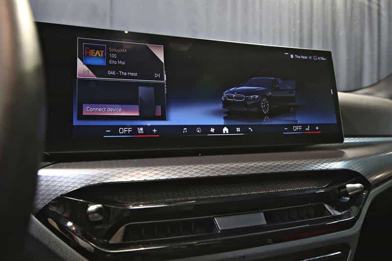 2025 BMW 3 Series xDrive Sedan - Image 13