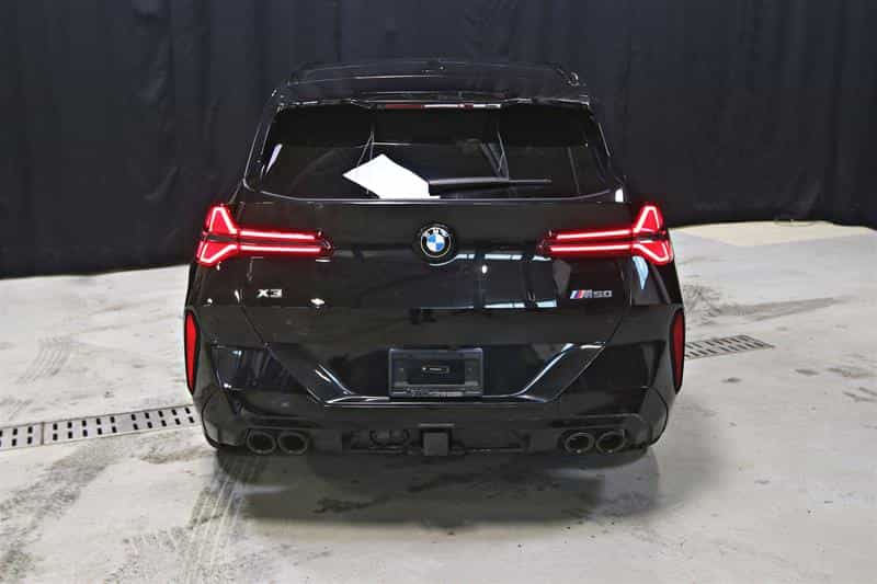 2025 BMW X3 M50 xDrive - Image 7