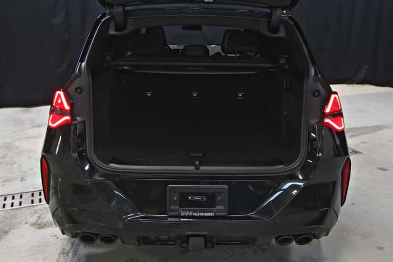 2025 BMW X3 M50 xDrive - Image 9