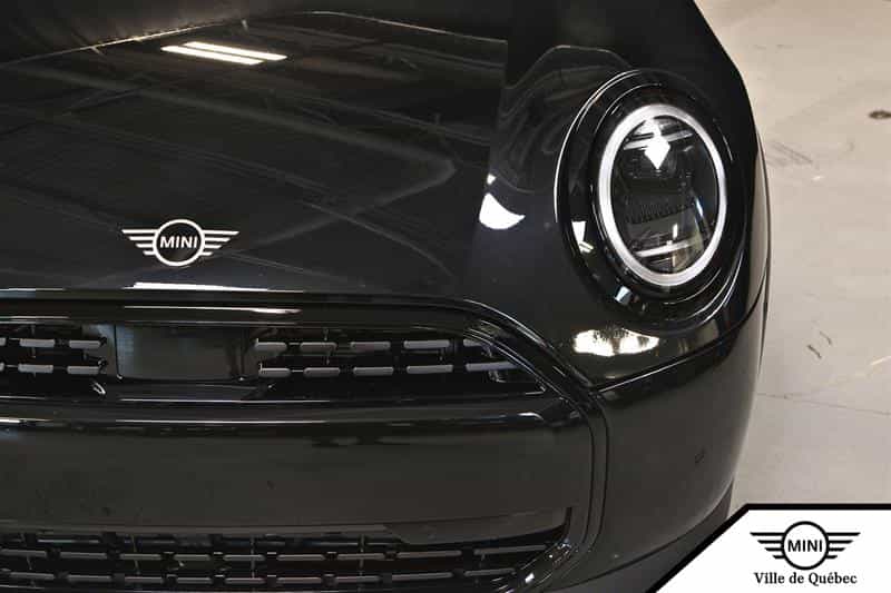 2025 Mini Clubman Cooper C FWD - Image 4
