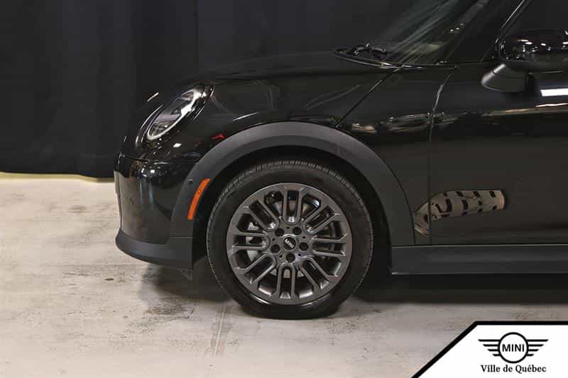 2025 Mini Clubman Cooper C FWD - Image 6