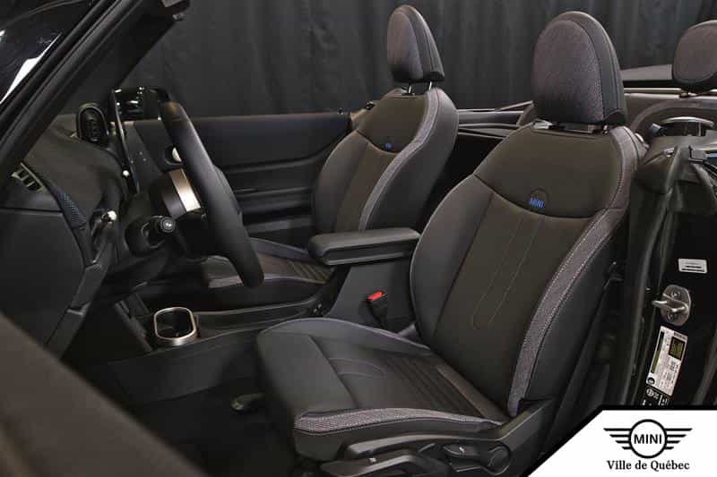 2025 Mini Clubman Cooper C FWD - Image 16