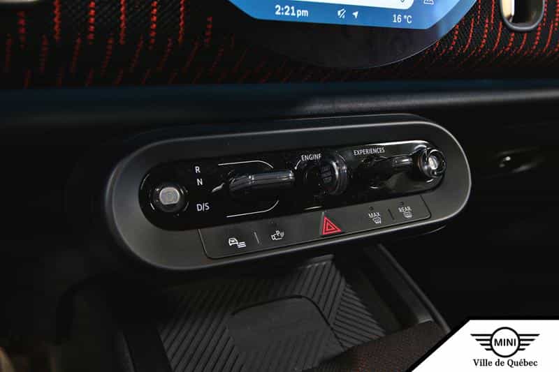 2025 Mini Cooper John Cooper Works ALL4 - Image 13