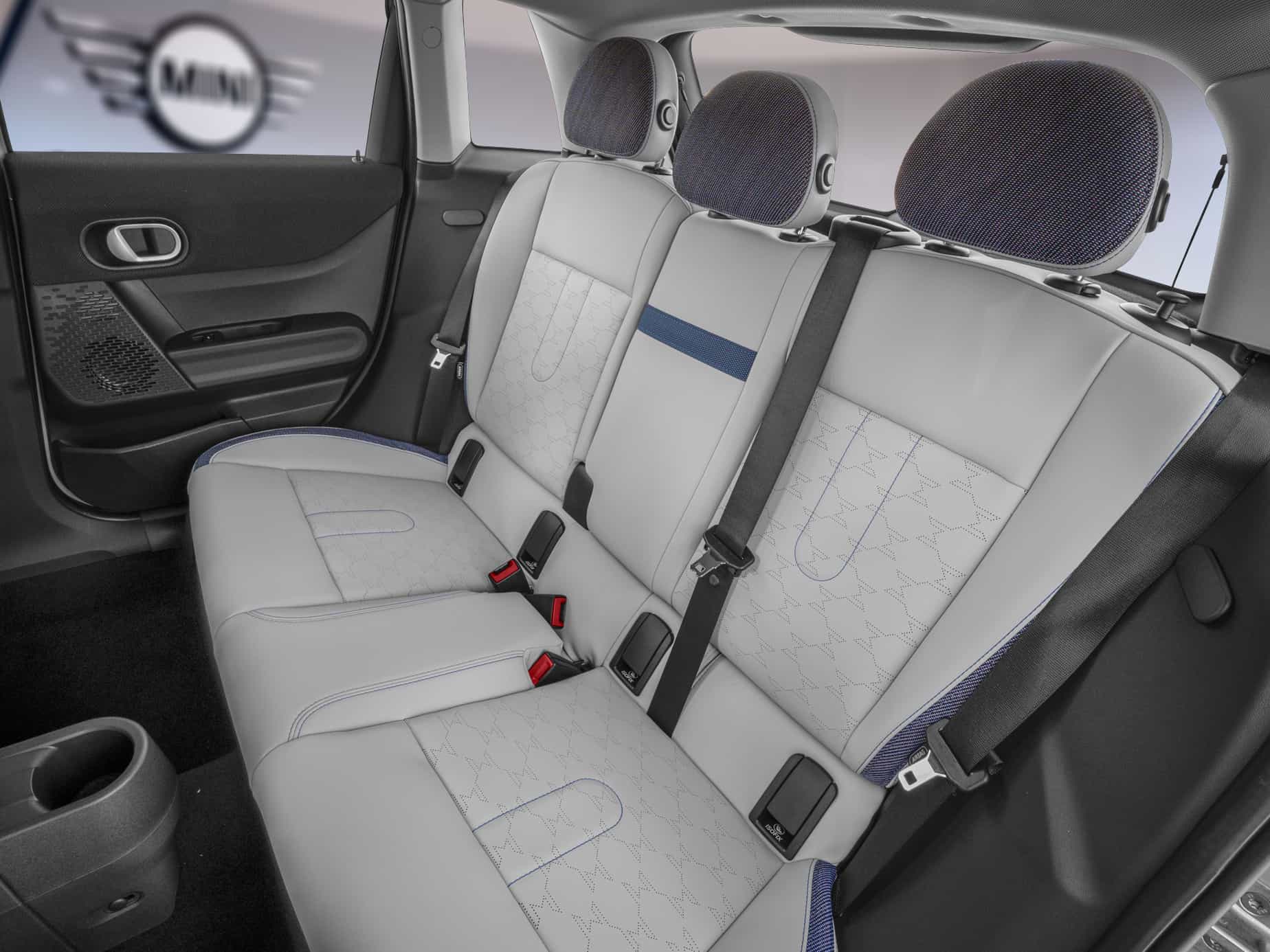 2026 Mini 5 door Cooper S FWD - Image 9