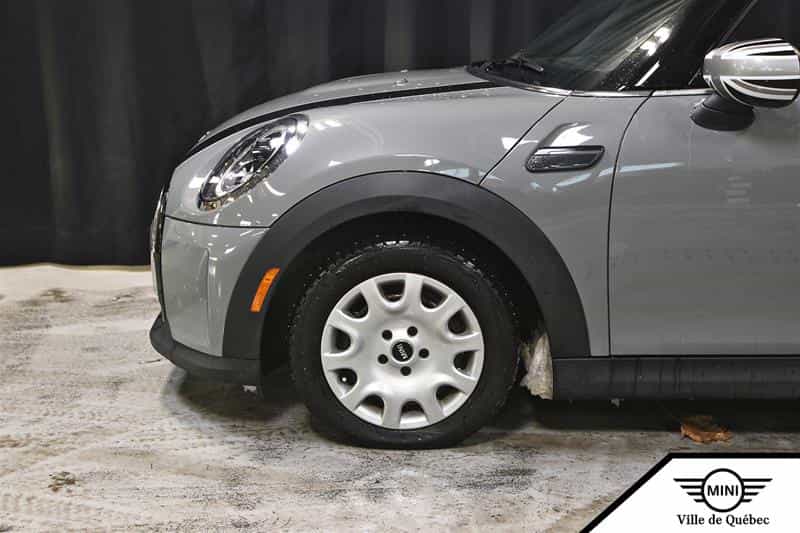 2022 Mini Convertible Cooper - Image 6