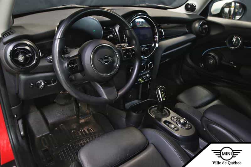 2024 Mini Cooper SE 3 Door - Image 11