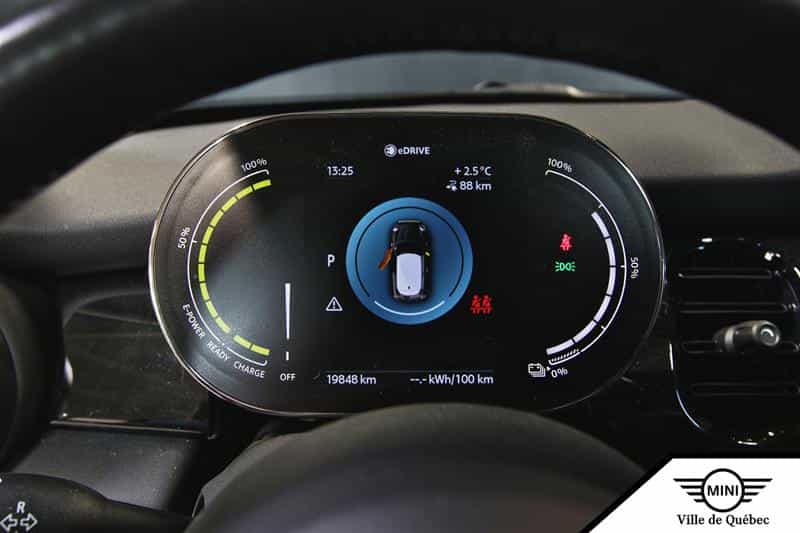 2024 Mini Cooper SE 3 Door - Image 16