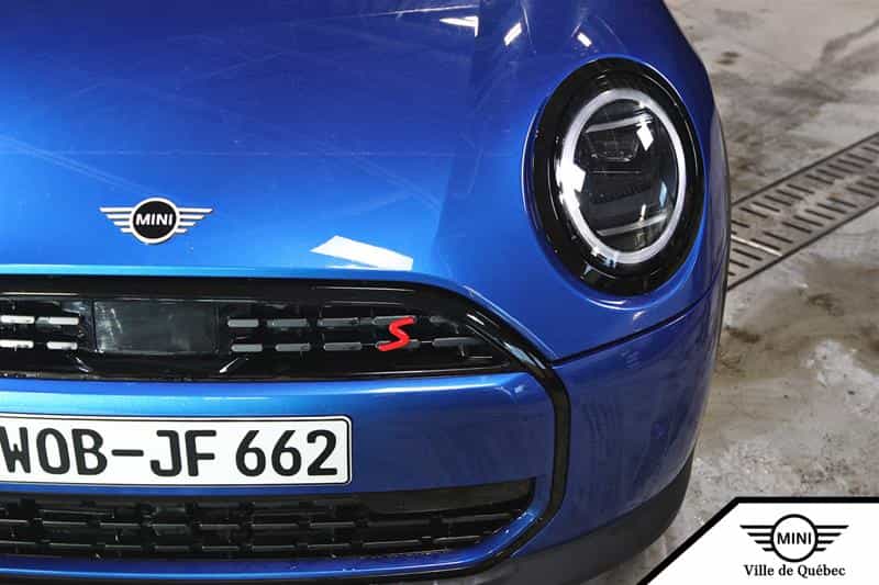 2025 Mini Cooper Cooper S - Image 4