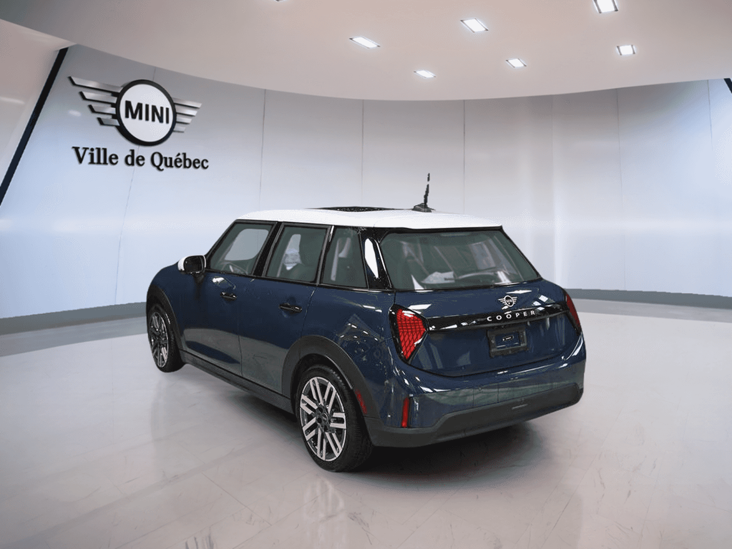 2025 Mini Clubman Cooper C FWD - Image 7