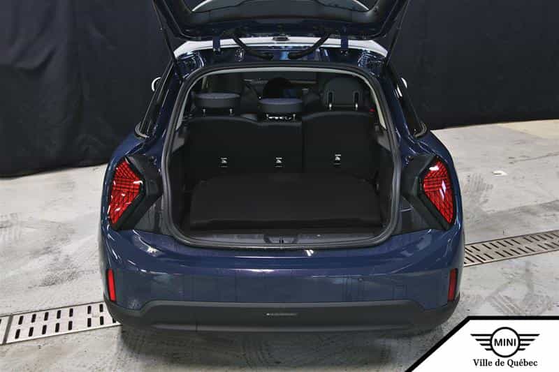 2025 Mini Clubman Cooper C FWD - Image 10