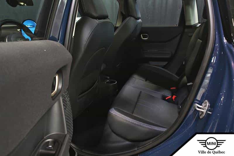 2025 Mini Clubman Cooper C FWD - Image 16