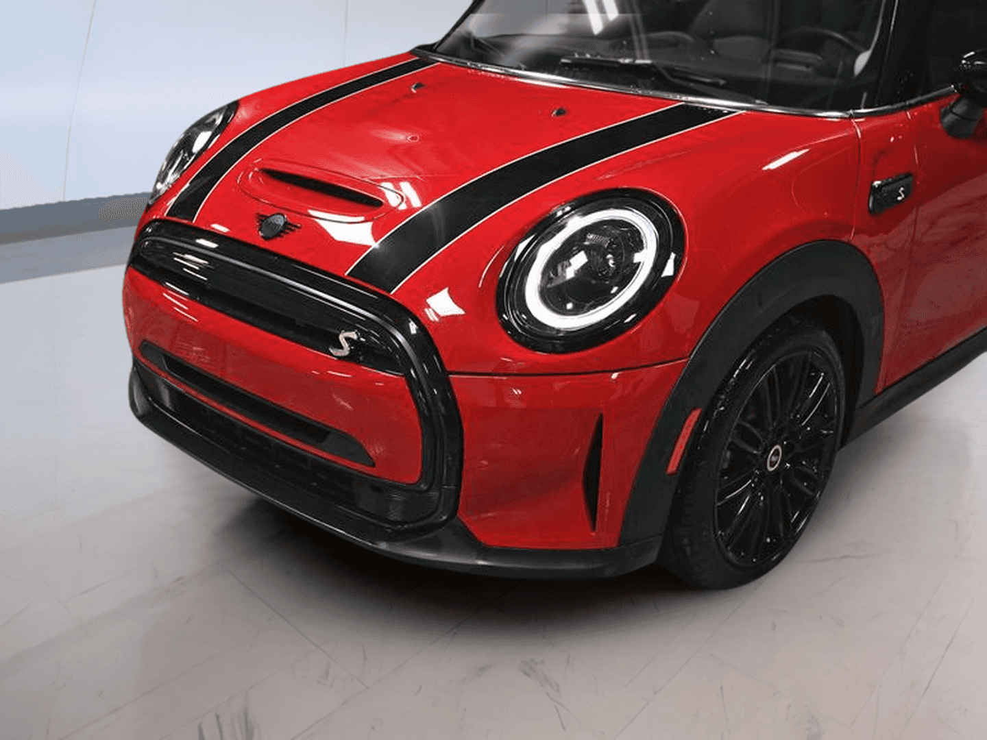Image 2 Mini Cooper SE 3 Door 2024