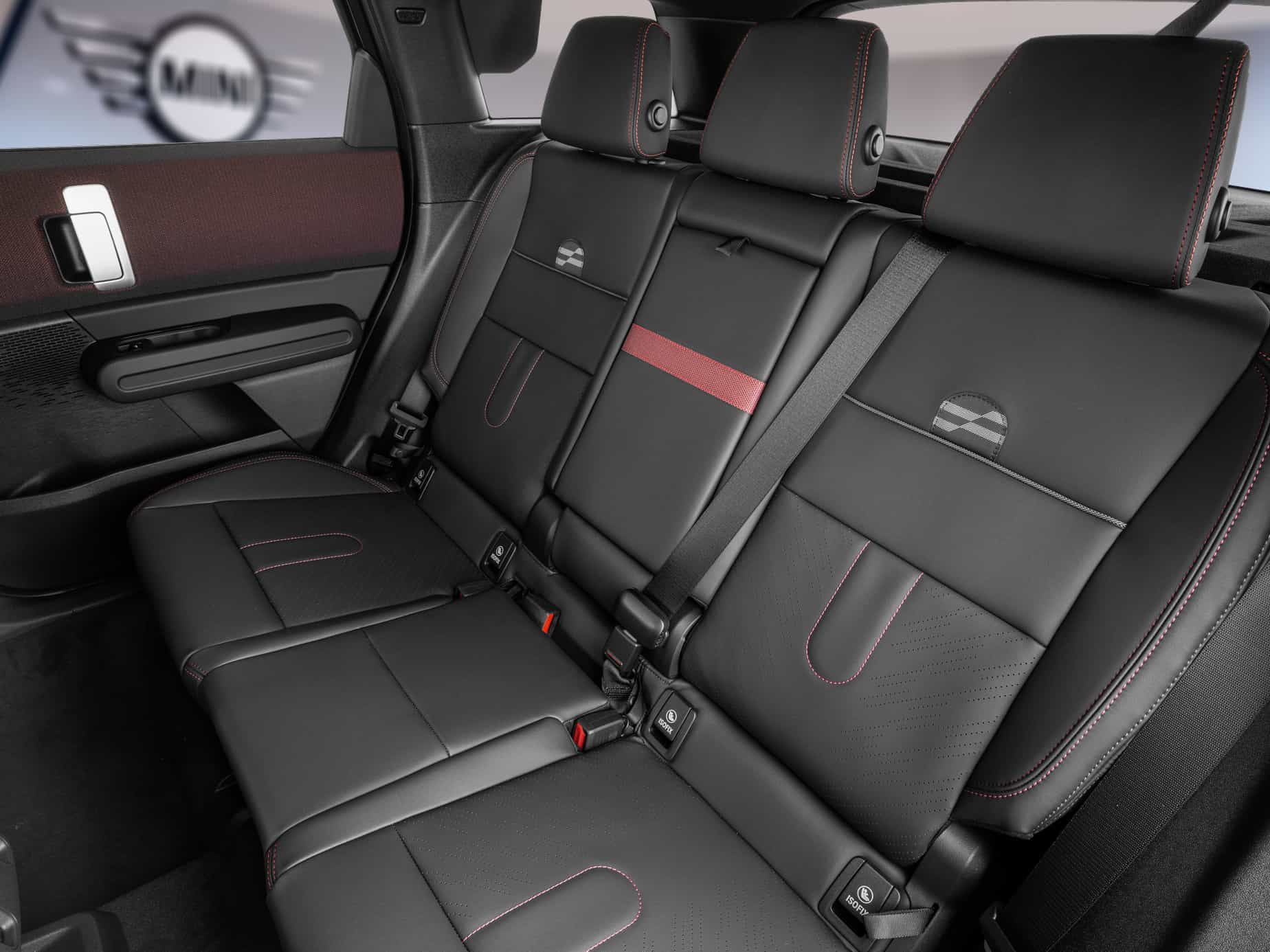 2026 Mini Countryman John Cooper Works ALL4 - Image 9