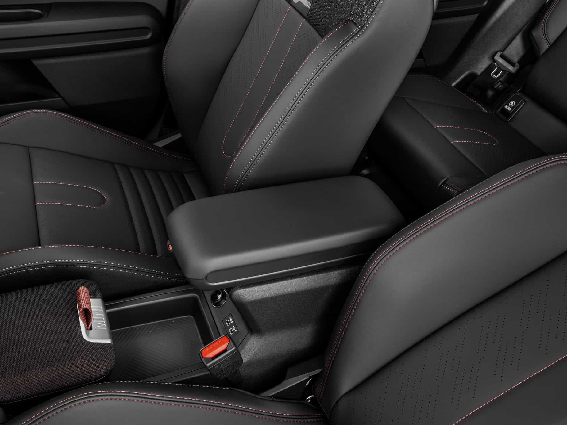 2026 Mini Countryman John Cooper Works ALL4 - Image 10