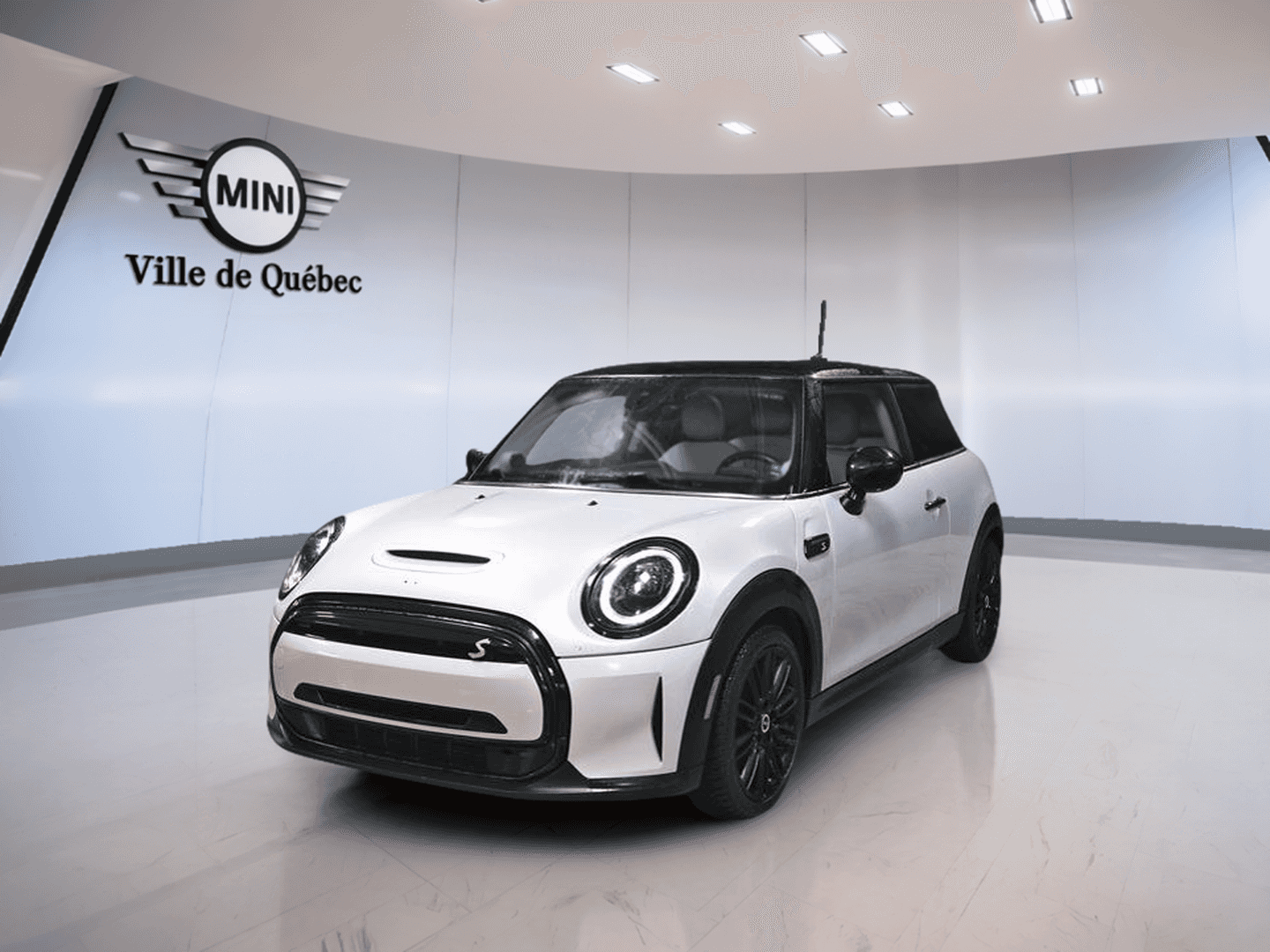 2023 Mini Cooper SE 3 Door - Image 1