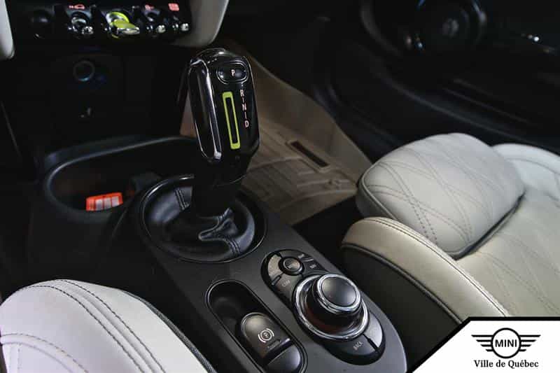 2023 Mini Cooper SE 3 Door - Image 11