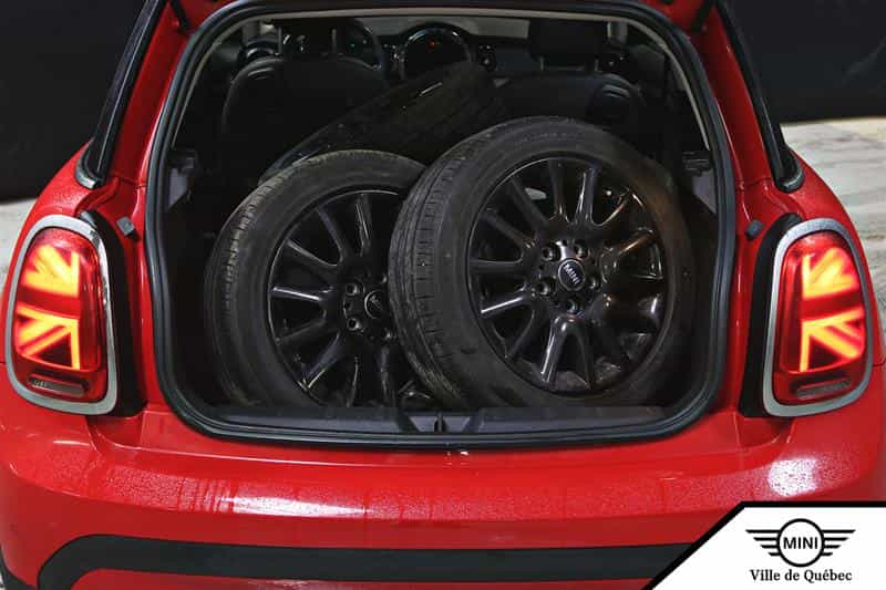 2024 Mini Cooper 3 Door - Image 10