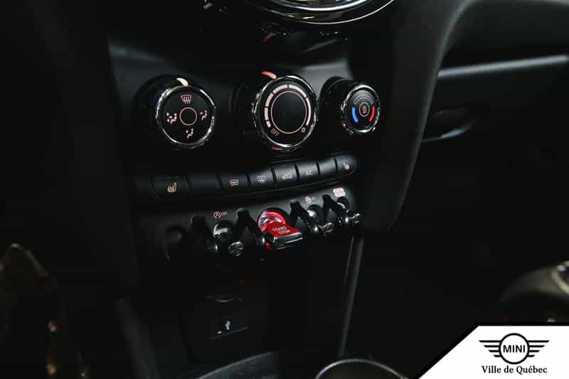 2024 Mini Cooper 3 Door - Image 13