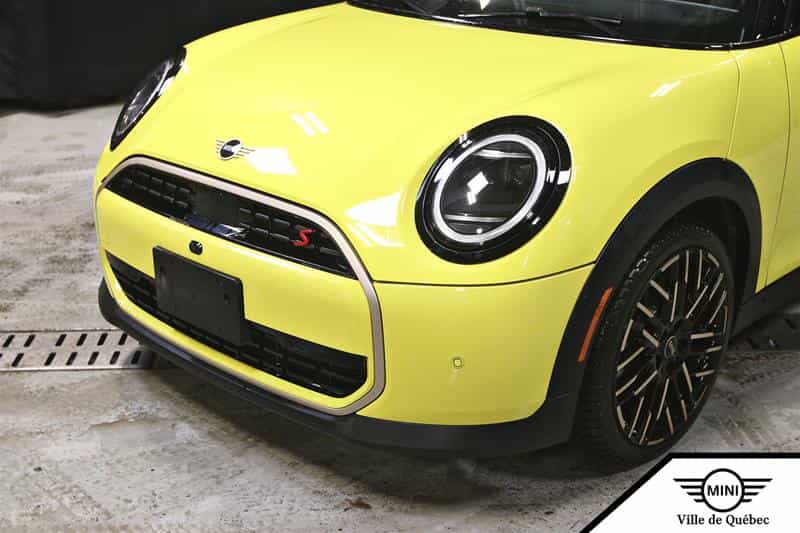 2025 Mini Cooper Cooper S FWD - Image 2
