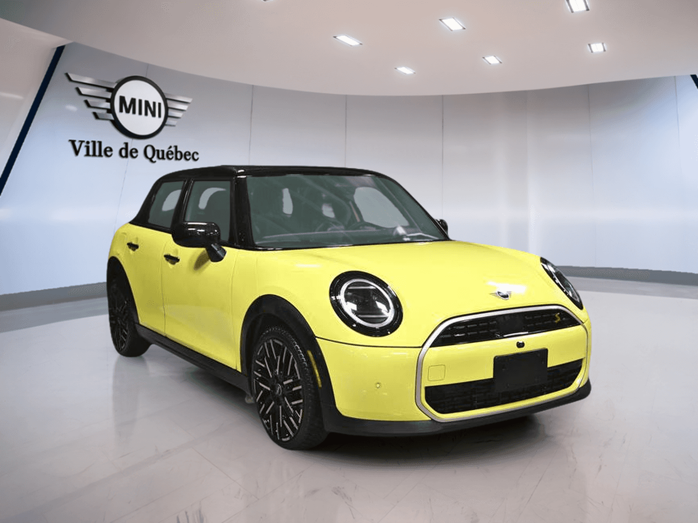 2025 Mini Cooper Cooper S FWD - Image 4