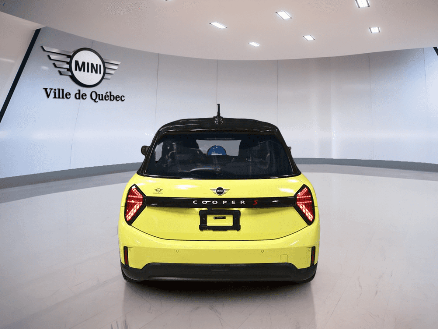 2025 Mini Cooper Cooper S FWD - Image 8