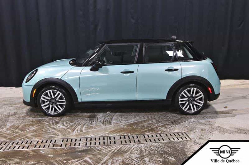 2025 Mini Clubman Cooper C FWD - Image 5