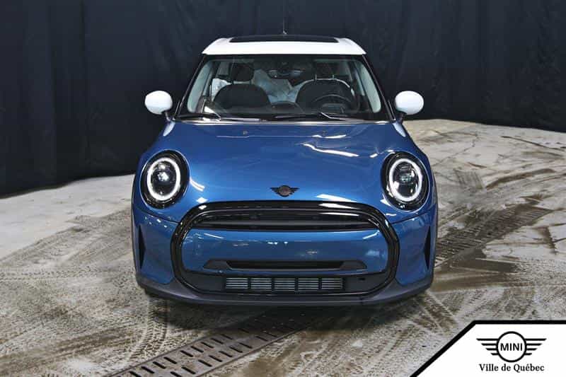 2024 Mini Cooper 5 Door - Image 3