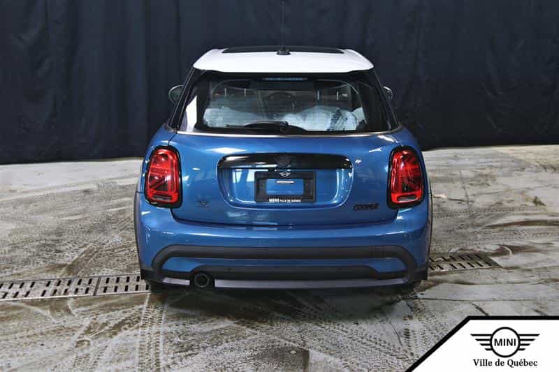 2024 Mini Cooper 5 Door - Image 7