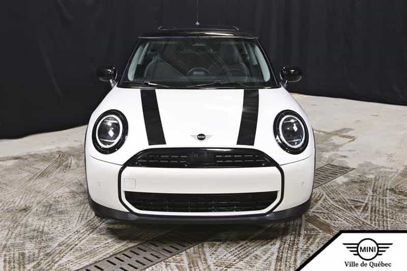 2025 Mini Clubman 3 Door - Image 3