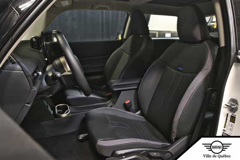 2025 Mini Clubman 3 Door - Image 15