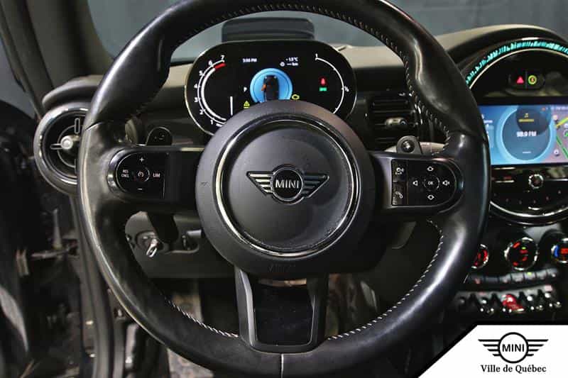 2022 Mini Convertible Cooper S - Image 15