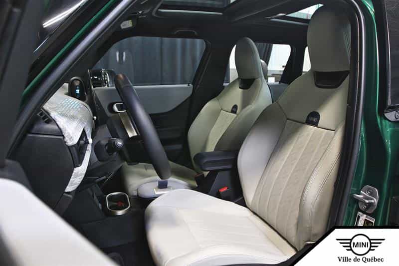 2025 Mini Cooper Cooper S FWD - Image 16