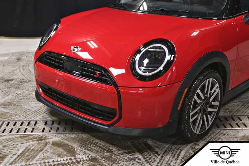 2025 Mini Cooper 3 Door - Image 2