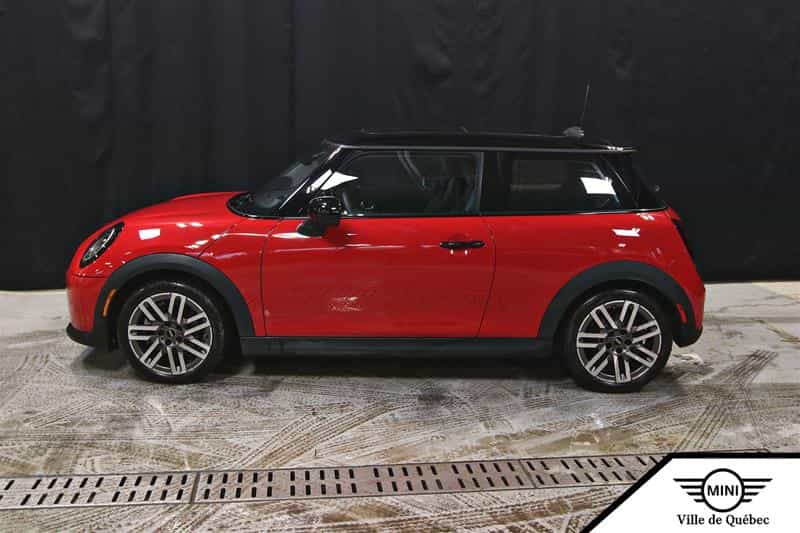 Image 5 Mini Cooper 3 Door 2025