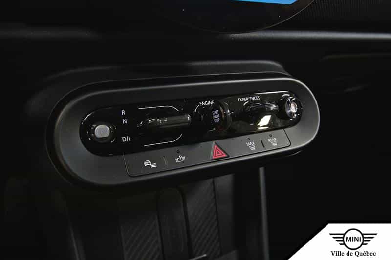 2025 Mini Cooper 3 Door - Image 12