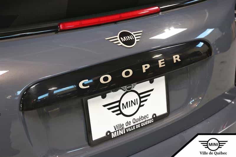 2025 Mini Clubman Convertible - Image 8