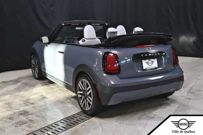 2025 Mini Clubman Convertible - Image 10