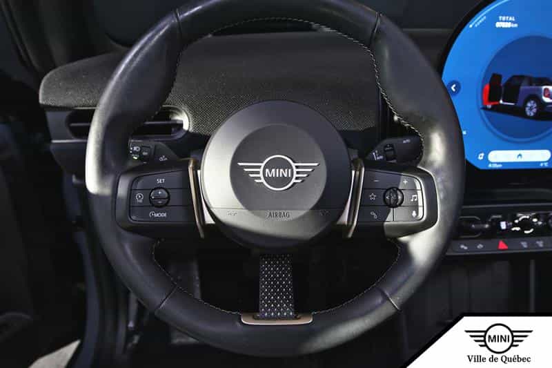 2025 Mini Clubman Convertible - Image 14