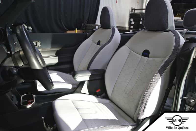 2025 Mini Clubman Convertible - Image 15