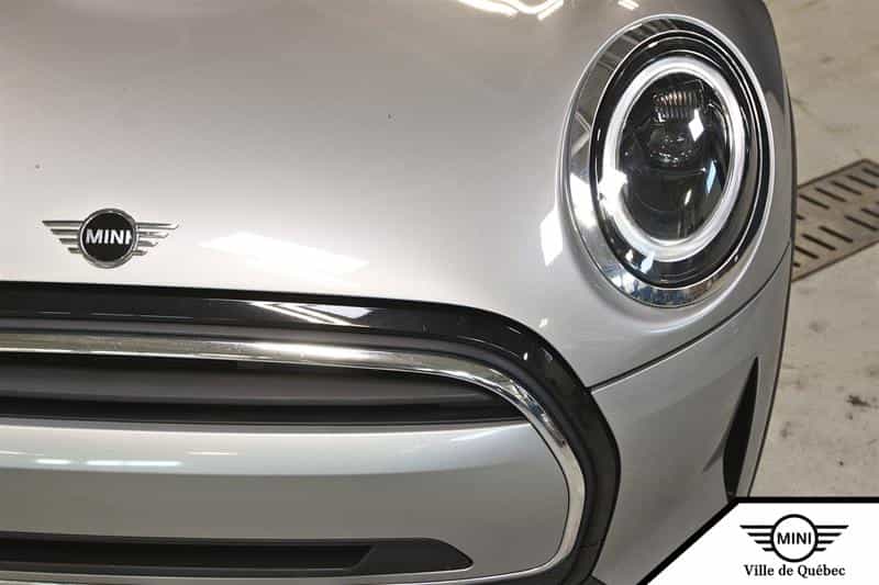 2024 Mini Cooper 3 Door - Image 4