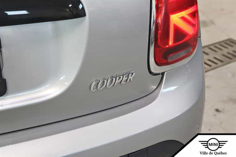 2024 Mini Cooper 3 Door - Image 8